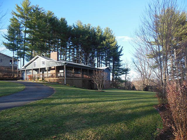 1st image of 1387 Memorial Park Dr