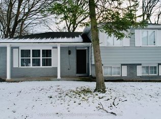 3118 Victoria St, Oakville, ON L6L 1K2