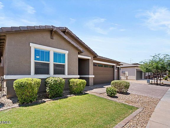 3rd image of 7941 W PUEBLO Avenue