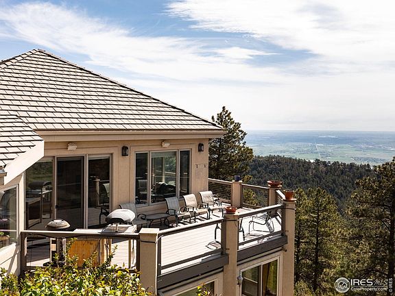 3rd image of 1426 Rembrandt Rd