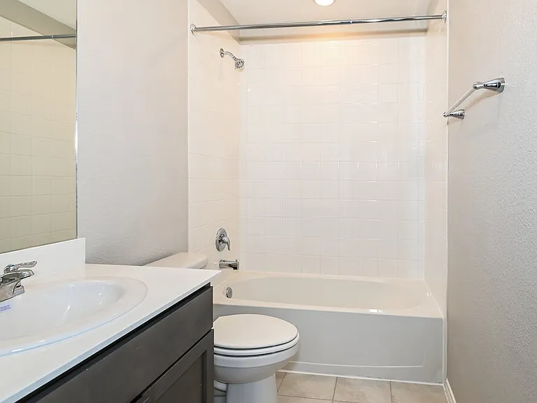 2618 Saldana Dr — Photo 14
