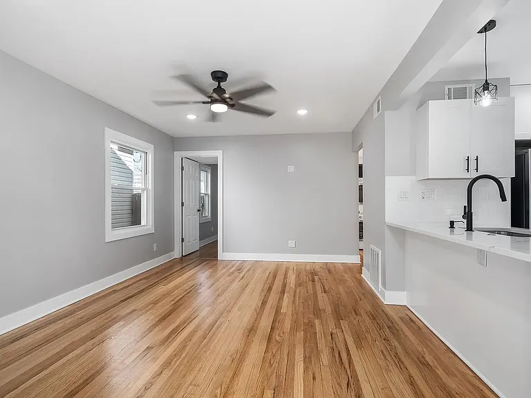 601 Dewey St #1 — Photo 11