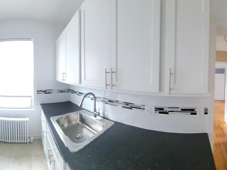 814 Greenwood Cir #2 — Photo 50