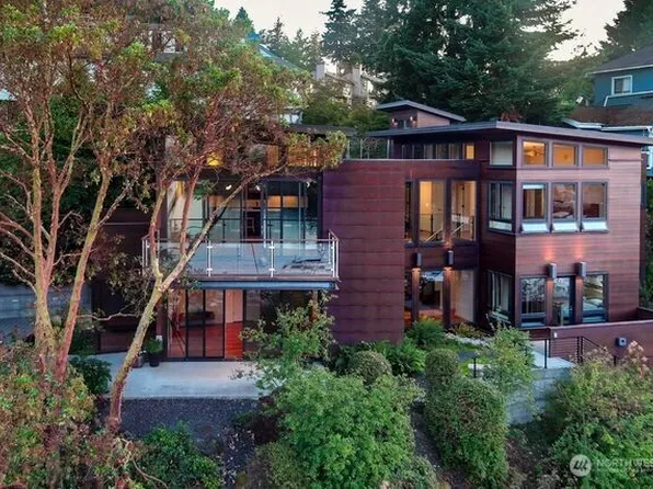 630 Harrison Street, Friday Harbor, WA 98250