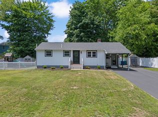6 Oakland Ave, Tewksbury, MA 01876