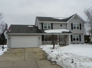7312 S Hillendale Dr, Franklin, WI 53132