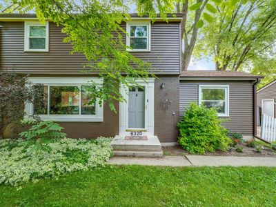 8320 North Poplar DRIVE, Fox Point, WI, 53217