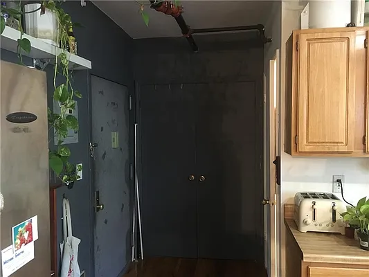 Rented by R New York | media 87