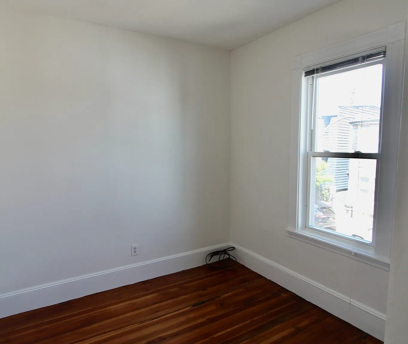 4 bed, $3,200 — Photo 3