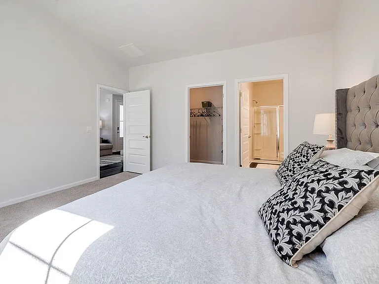 151 Holloway Hl — Photo 14