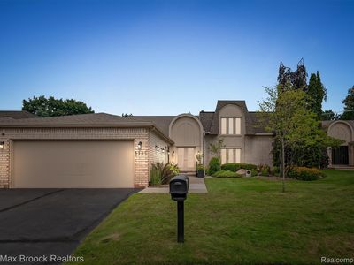 5137 Woodlands Dr #24, Bloomfield Hills, MI, 48302