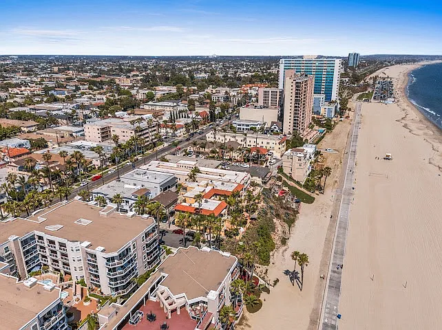 1600 E Ocean Blvd #8 — Photo 21