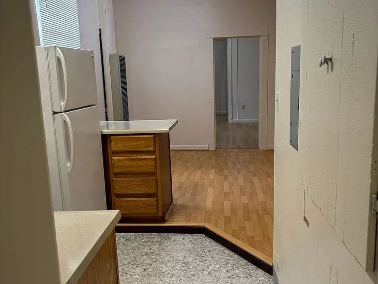 Baker Apartments — Photo 4