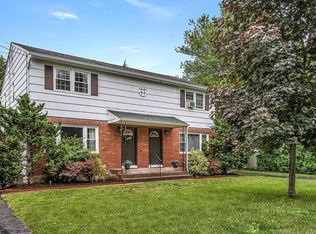 25 Madison Rd, Glastonbury, CT 06033