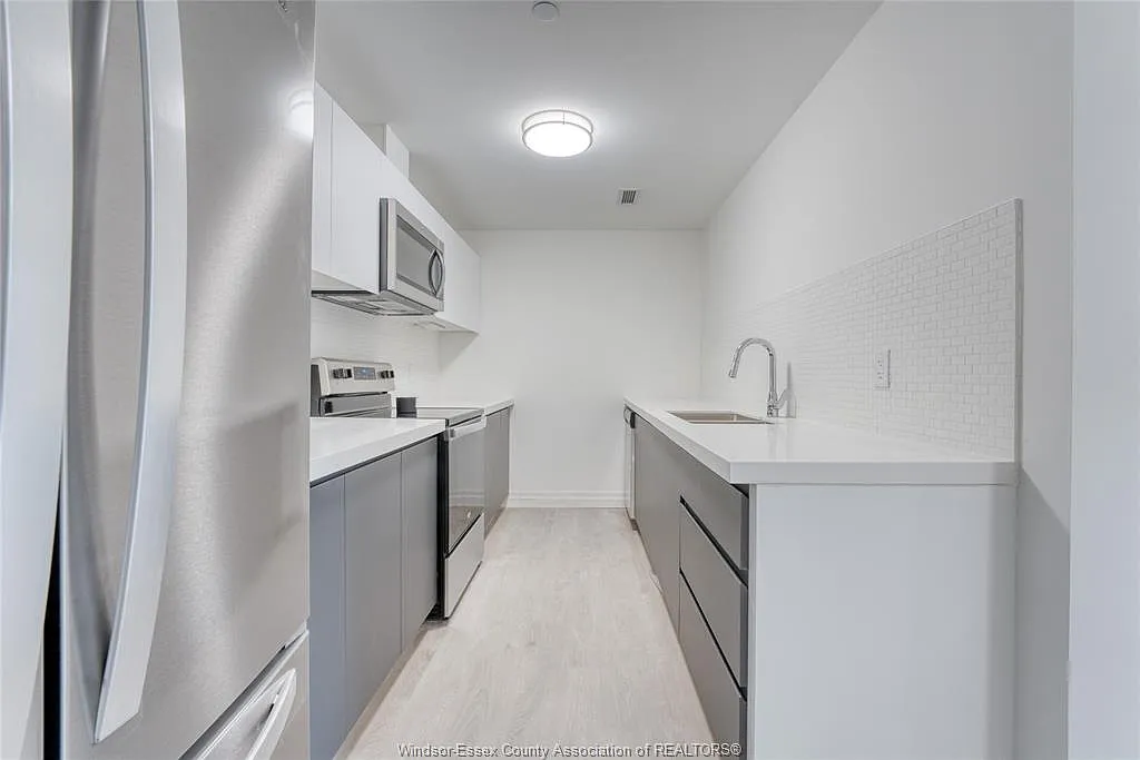 2 bed, 2.0 bath, 1095 sqft, $2,200 — Photo 4