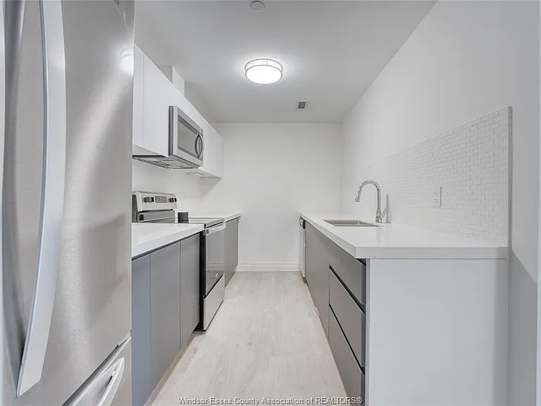 3290 Stella Cres #304 — Photo 6