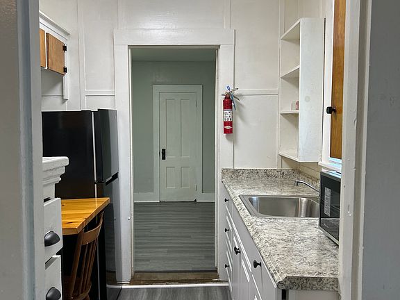 3rd image of 21 Peavine Blvd #3