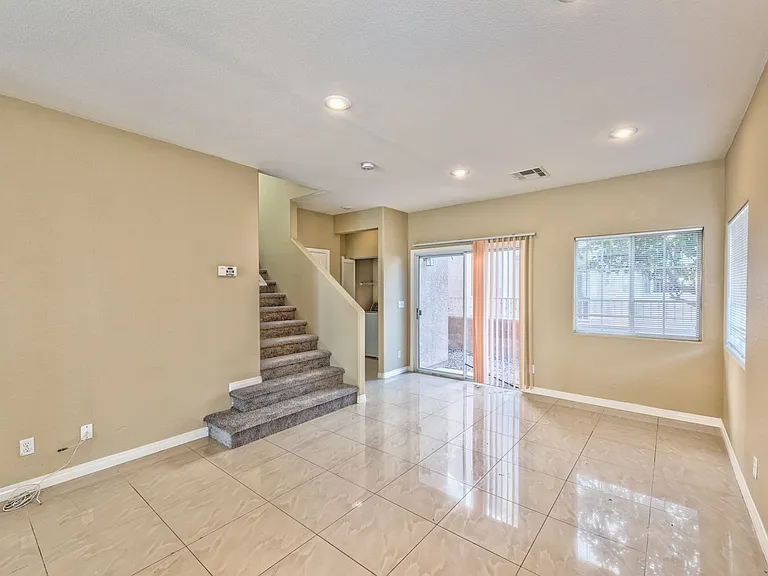 9926 Star Lake Ave — Photo 6