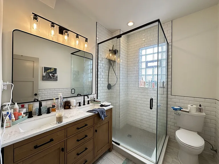 1933 N Fairfield Ave #1W — Photo 19