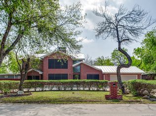 11222 Link Dr, San Antonio, TX 78213