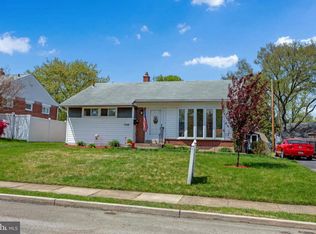 2249 Martin Ln, Morton, PA 19070