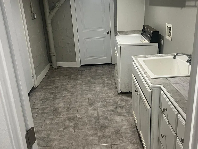 209 Questend Ave — Photo 16