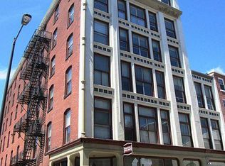 21 S Strawberry St APT 3D, Philadelphia, PA 19106