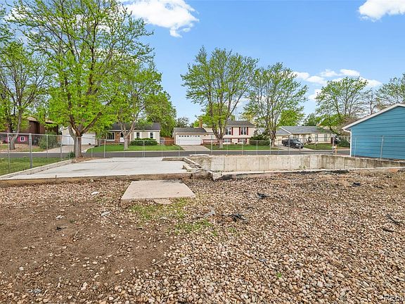 5th image of 1860 S Truckee Way