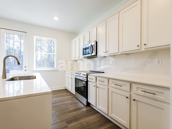 4th image of 1479 Aquamarine Dr