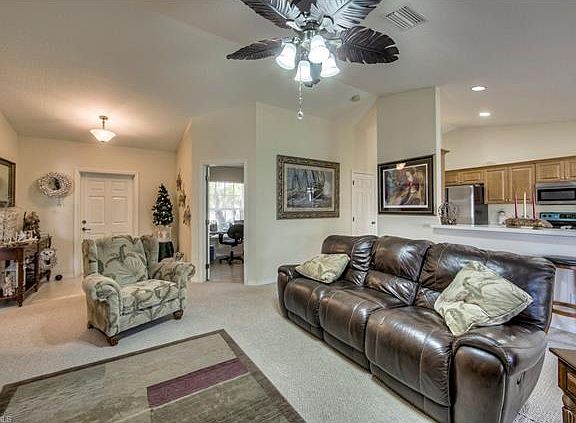 4th image of 1408 NE 2nd Pl