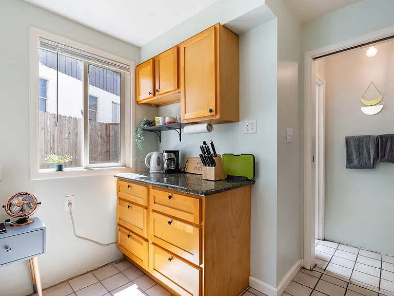 1325 Sacramento St #2 — Photo 12