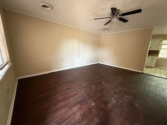 3rd image of 950 Piedmont Dr Pier 950