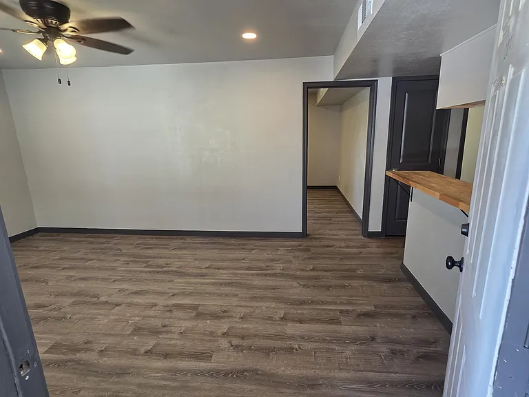 3046 E Marconi Ave #204 — Photo 2