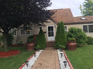 1309 Pine Grove Ave, Round Lake Beach, IL 60073