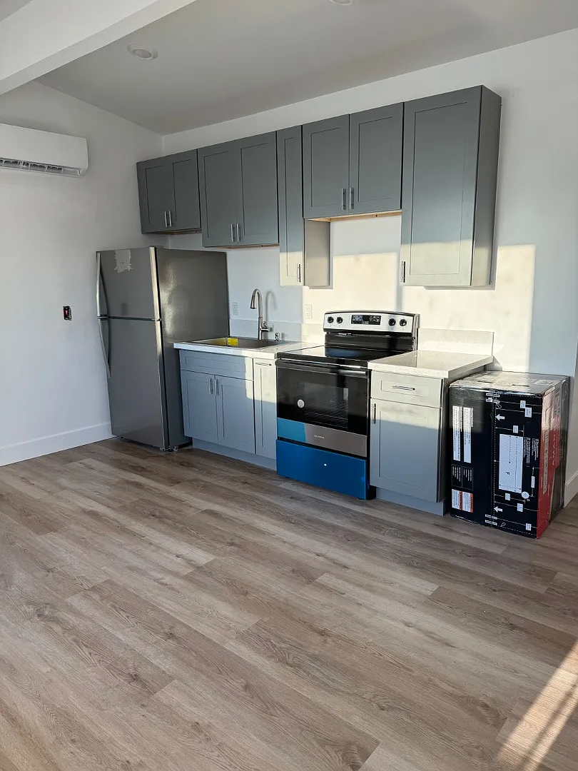 2154 S Marina Dr - 2 — Photo 1