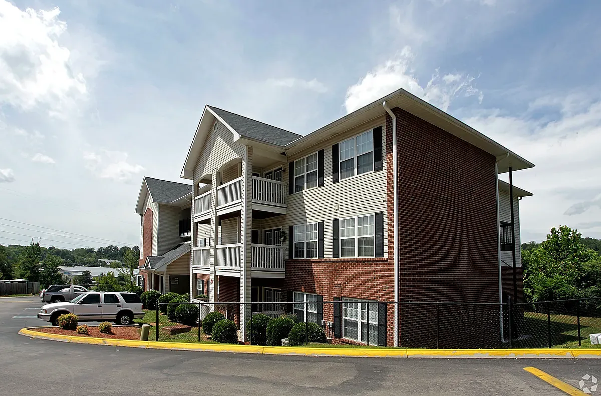 The Peaks of Knoxville Apartment — Photo 3