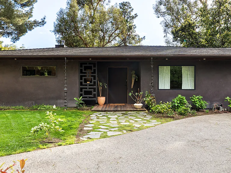 8052 Woodrow Wilson Dr — Photo 31