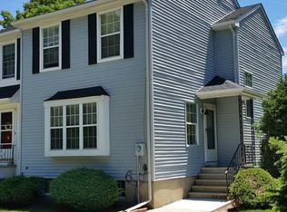 1 Faith Dr E, Sayreville, NJ 08872