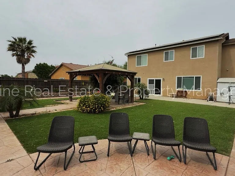 3851 W Buena Vista Ave — Photo 5