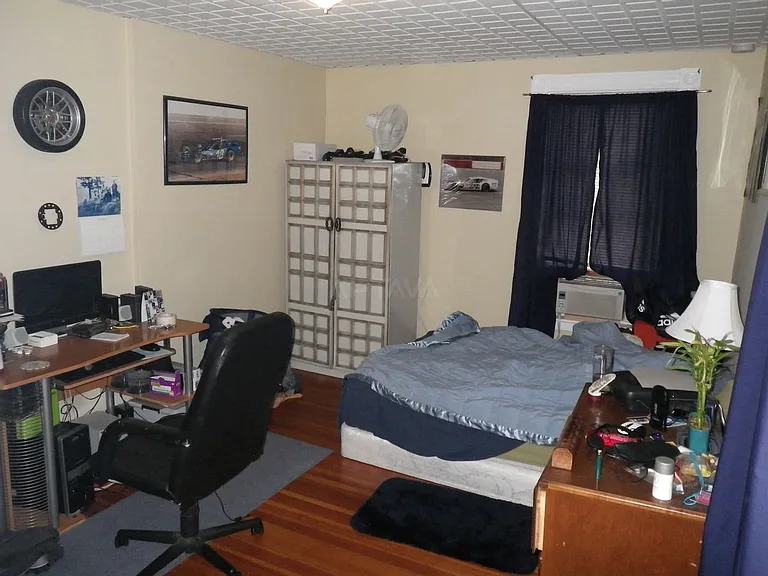 429 Main St #1 — Photo 4