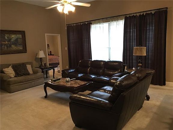 5th image of 4230 Arbor Creek Dr