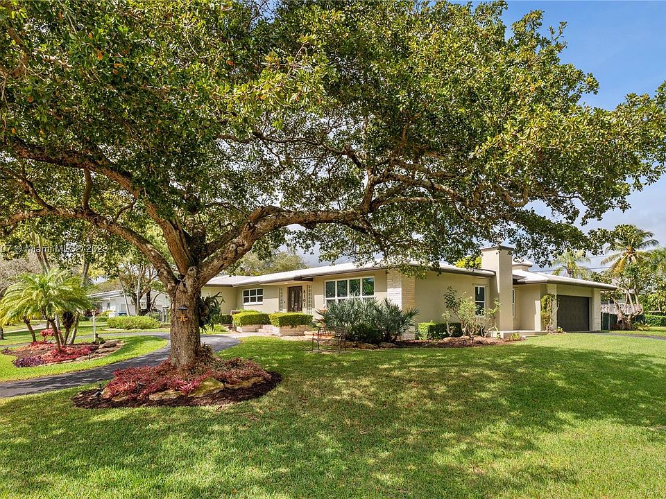 1st image of 8101 SW 151st St