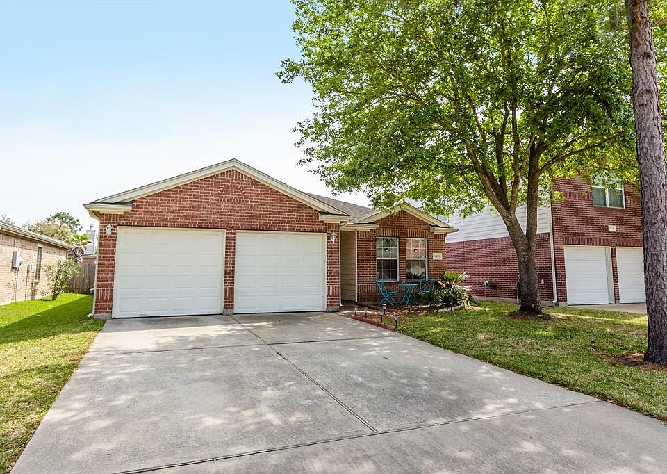 1st image of 16603 Aberdeen Green Dr