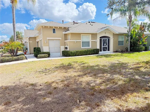 2052 Inverness Greens Dr, Sun City Center, FL 33573