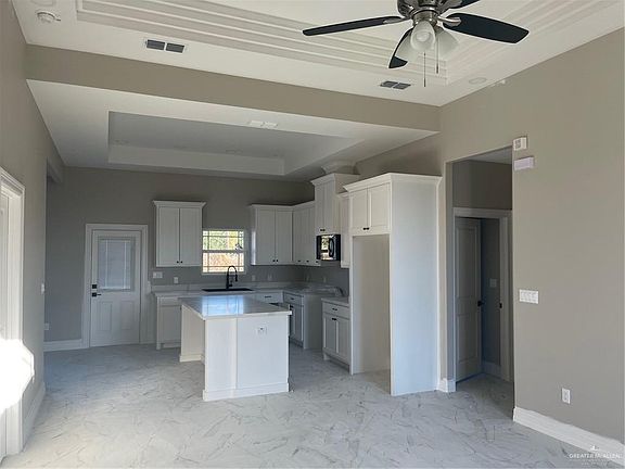 3rd image of 10816 Sugar Bear Dr