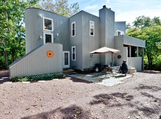 24 Cranberry Hole Rd, Amagansett, NY --