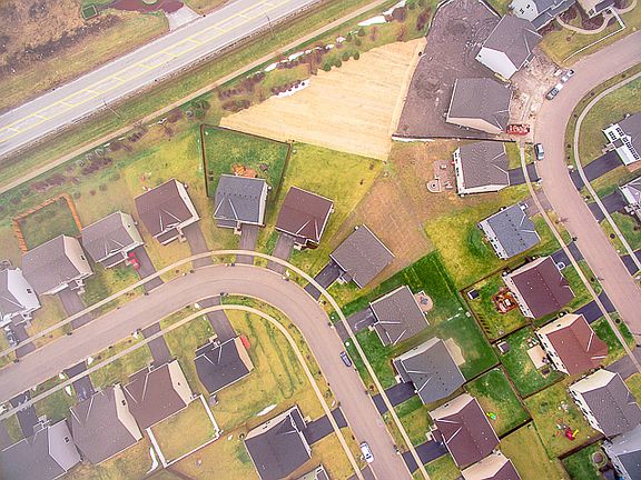 3rd image of 1121 Adagio Dr