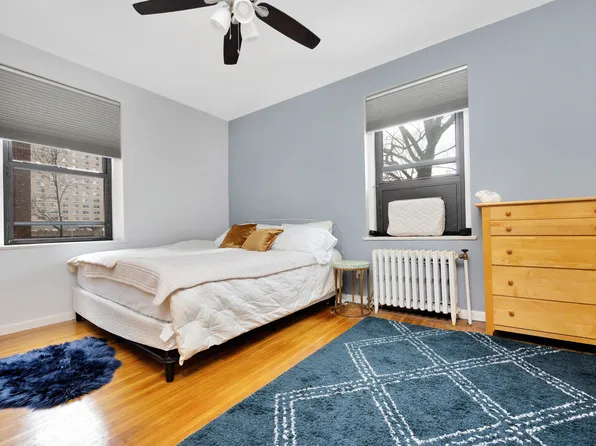 77-16 Austin Street image 11 of 14