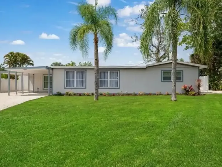 2539 Trinidad St — Photo 34