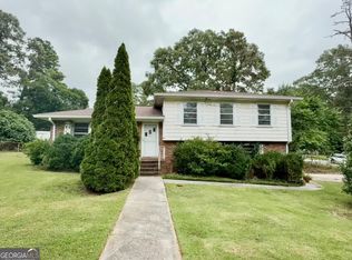 1569 Dellwood Cir, Lake City, GA 30260
